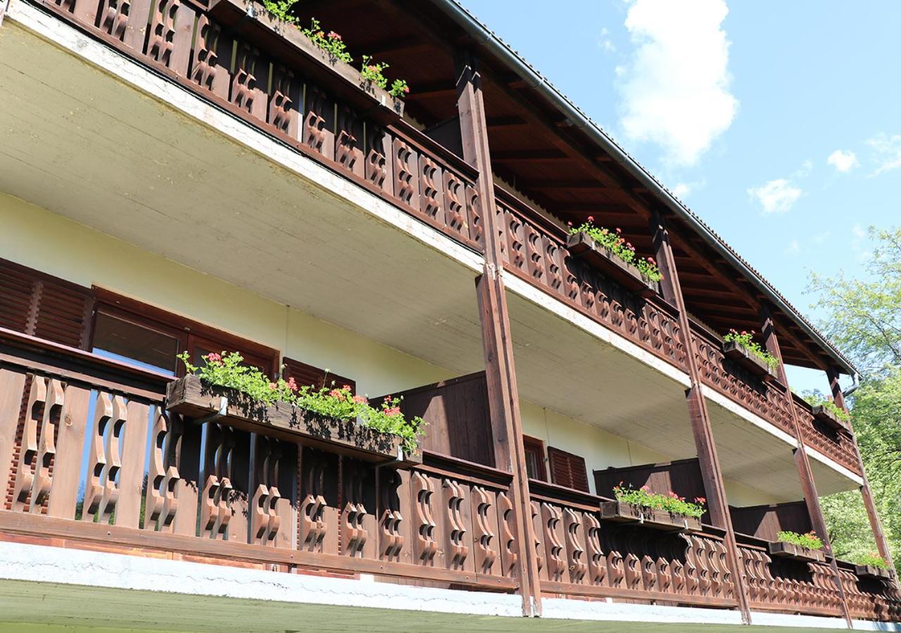 Pension Leano Nötsch Exterior foto